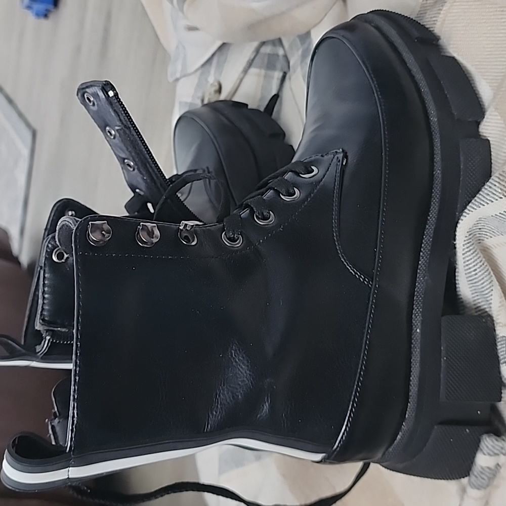 BCBG CHUNKY BOOTS